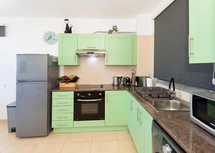 Apartament Sea View Apt*spacious Balcony*200m To The *